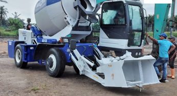 AS3.5 Self Loading Concrete Mixer Is Used For Production Of Precast Panel In Indonesia