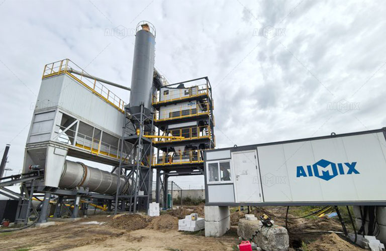 asphalt-mixing-plant-is-running-in-Kazakhstan-