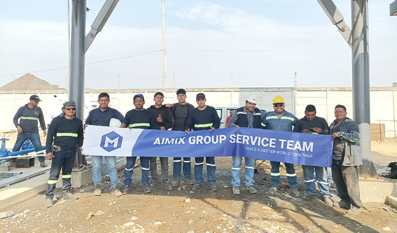 service team AJ90 batching plant Ecuador