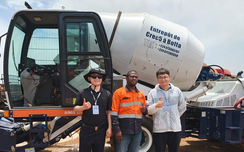 AIMIX AS3.5 self loading concrete mixer in Guatemala